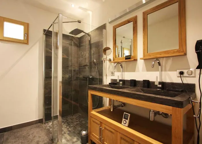 別荘 Huette Raphael By Interhome *